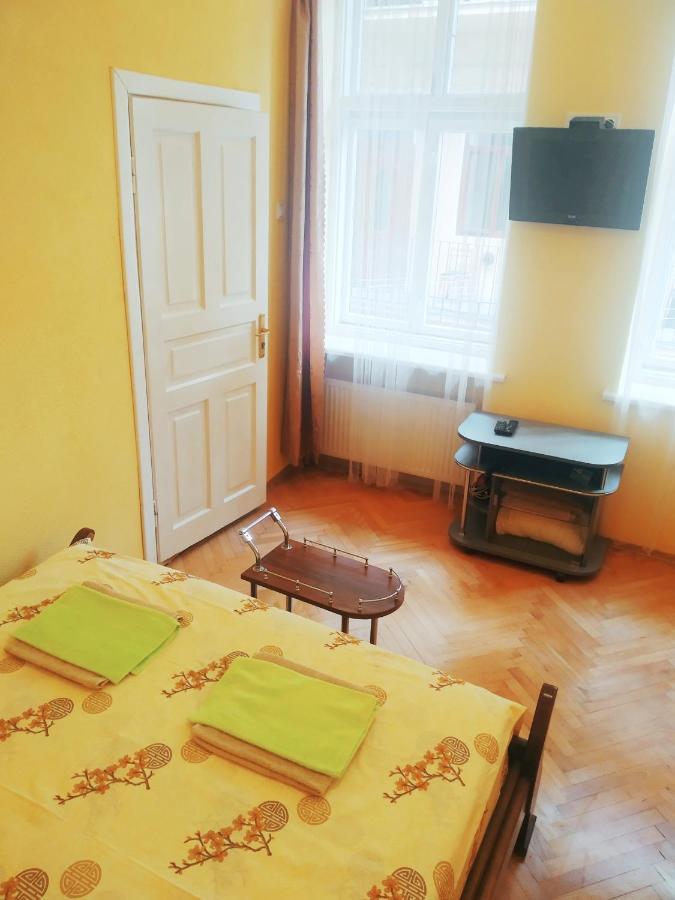 Lviv Appartment On Yaroslava Mudrogo 14 Экстерьер фото