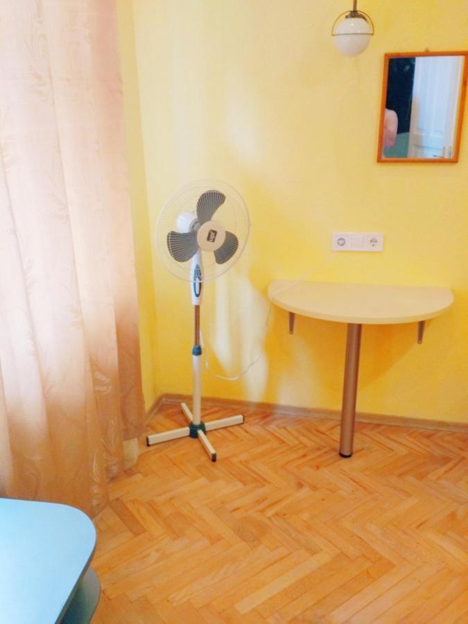 Lviv Appartment On Yaroslava Mudrogo 14 Экстерьер фото